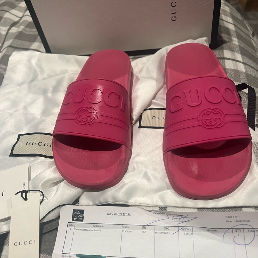 Gucci Pink Rubber Slide Sandals